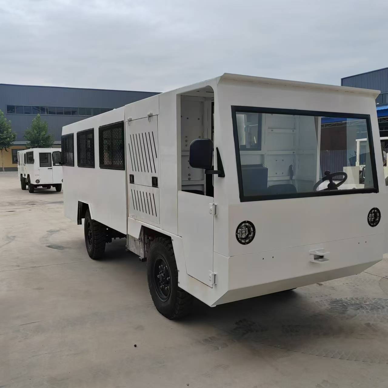 WCS12RE双向驾驶12人车